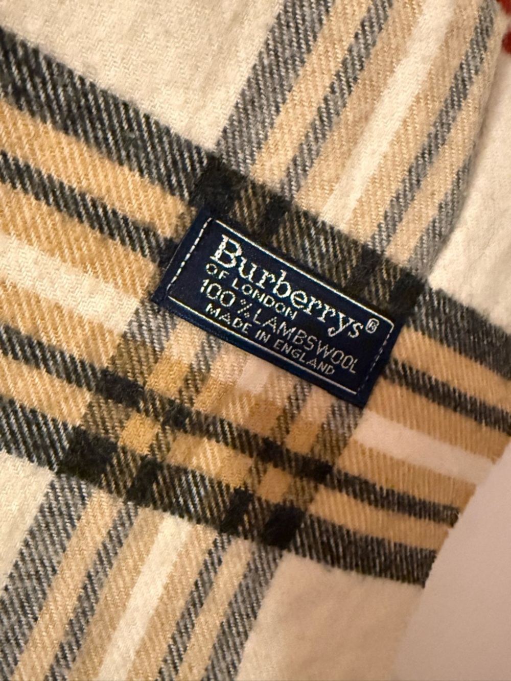 Burberry Cream Plaid Classic Check Scarf with Red Accents 100% lambswool - Picture 2 of 2